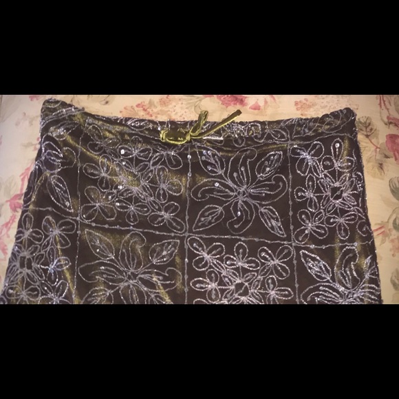 Buy 1 Get 1 FREE🌸Gorgeous Hand-stitched pencil skirt🌸 - Picture 3 of 4